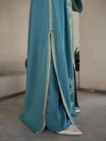 قفطان مطرز فاخر بكلف مغربية وحزام أنيق - الصورة 9