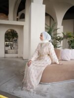 طقم قفطان شيفون مطرز فاخر بكلف مغربية - الصورة 2