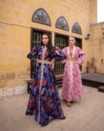 ⁦قفطان مشغول يدويا من اقمشة البروكار التركي الفاخرة⁩ - الصورة ⁦2⁩