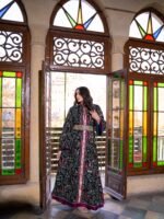 قفطان مخمل بتطريز قصب كامل وكلف مغربية يدوية - الصورة 6