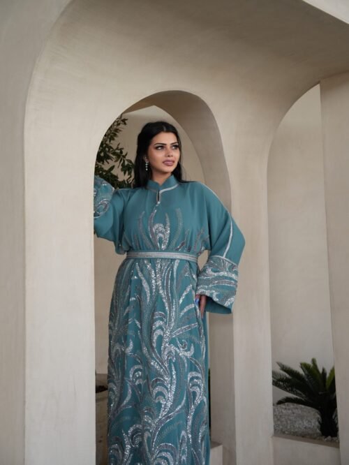 ⁦قفطان شك فاخر باللون الفيروزي⁩ - الصورة ⁦2⁩