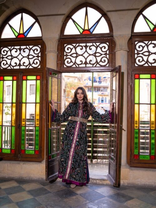 ⁦قفطان المخمل الملكي⁩ - الصورة ⁦2⁩